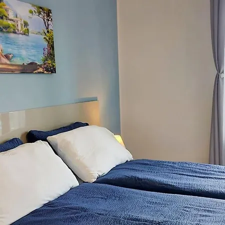 Casa Azzurra * לנו